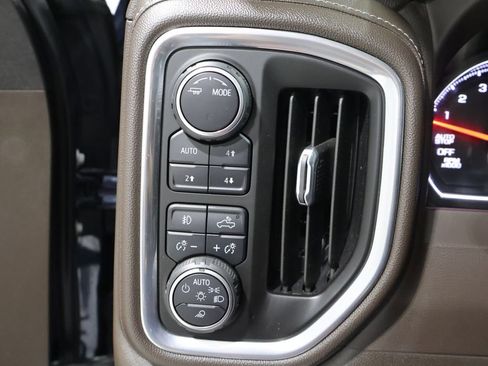 Used 2022 Chevrolet Silverado 1500 LTZ AWD/4WD image 40