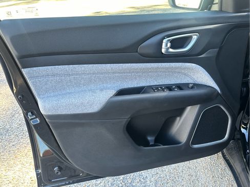 New 2025 Jeep Compass Latitude w/ Convenience Group image 26