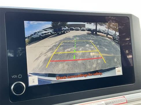 Certified 2025 Toyota Tacoma SR5 image 21