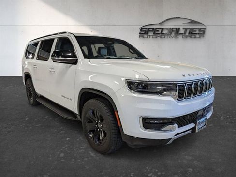 Used 2025 Jeep Wagoneer L Series II w/ 8-pass Seating Package AWD/4WD image 1