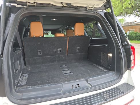 Used 2023 Ford Expedition Max Platinum AWD/4WD image 24