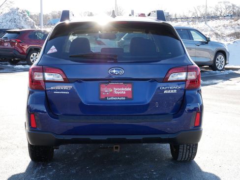 Used 2017 Subaru Outback 2.5i Limited w/ Popular Package #5 image 6