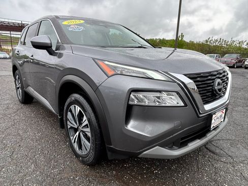 Used 2023 Nissan Rogue SV AWD/4WD image 3