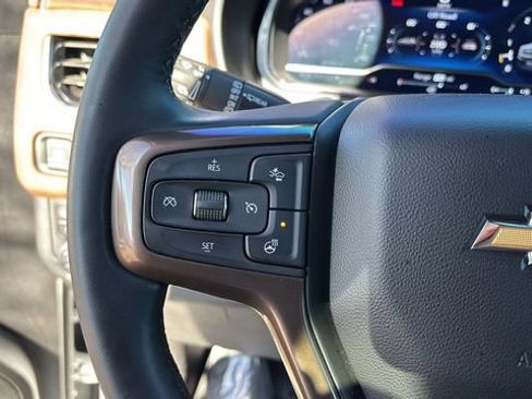 Used 2024 Chevrolet Tahoe High Country image 23