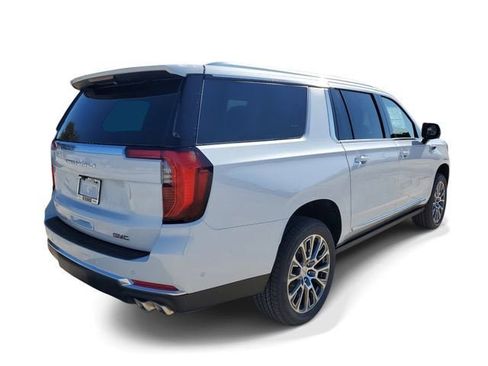 New 2026 GMC Yukon XL Denali w/ Sun & Power Step Package image 5