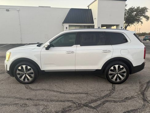 Used 2020 Kia Telluride S w/ S 8 Passenger Seating Package image 4