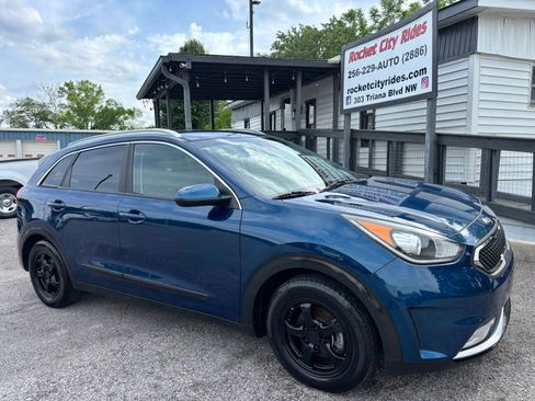 Used 2019 Kia Niro LX FWD image 1