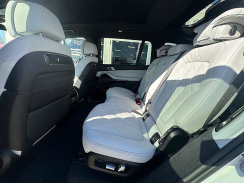 Certified 2025 BMW X7 xDrive40i image 19