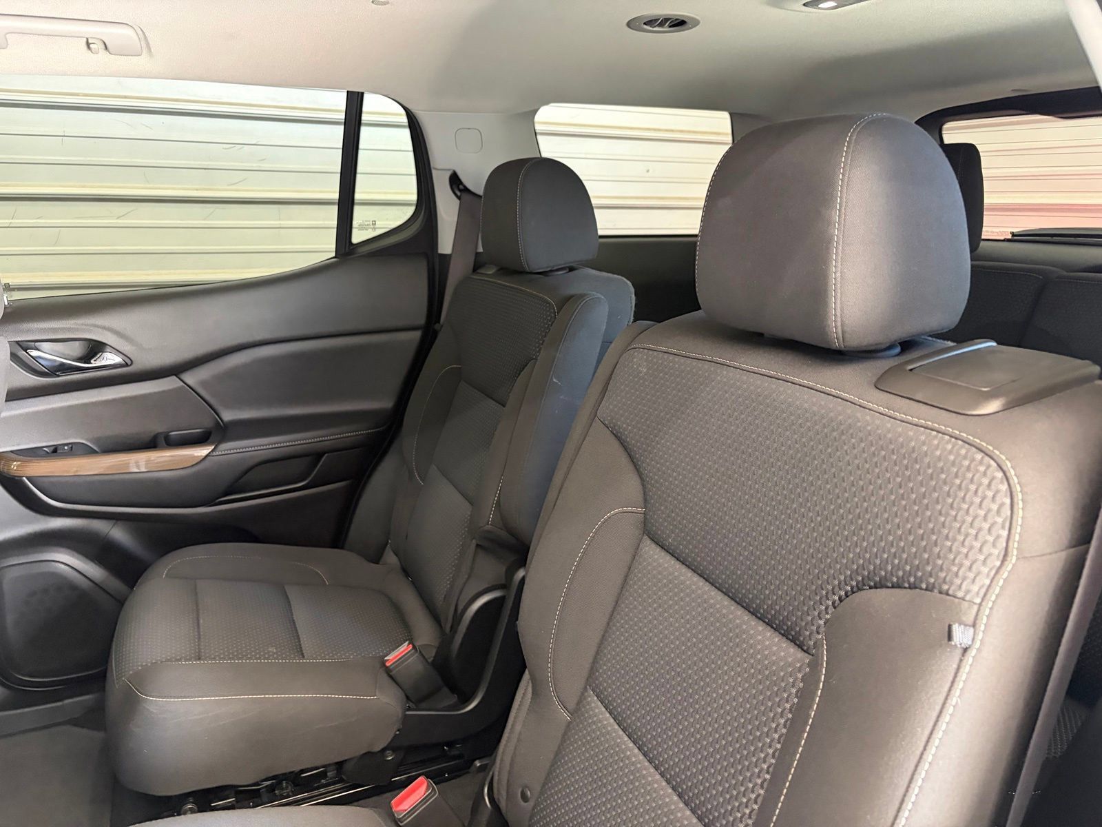 Used 2021 GMC Acadia SLE w/ Driver Convenience Package AWD/4WD image 23