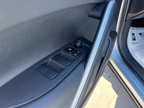 Certified 2025 Toyota Corolla Cross XSE w/ Convenience Package image 25