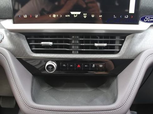 New 2026 Ford Explorer Platinum RWD image 14