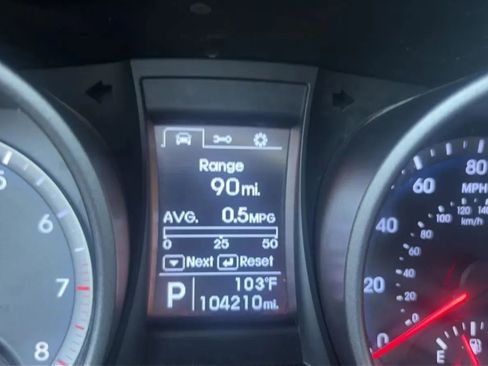 Used 2015 Hyundai Santa Fe Sport w/ Option Group 02 FWD image 12