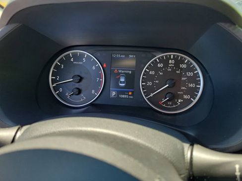 Used 2025 Nissan Sentra S FWD image 16