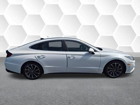 Used 2022 Hyundai Sonata Limited FWD image 2