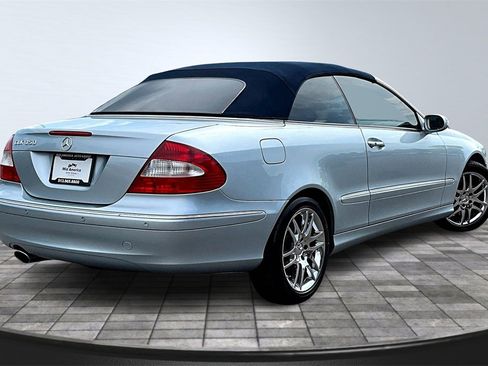 Used 2008 Mercedes-Benz CLK 350 Cabriolet image 2