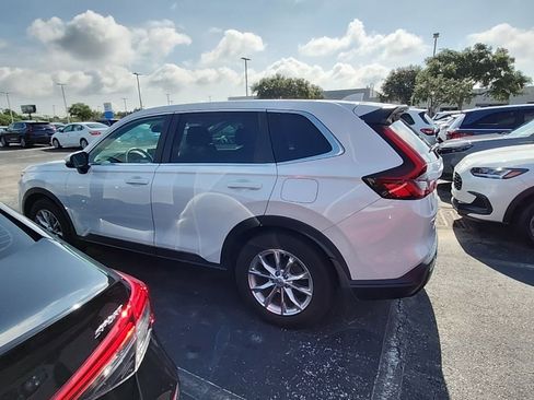 Used 2024 Honda CR-V EX image 7