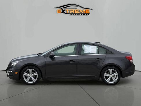Used 2015 Chevrolet Cruze LT image 3