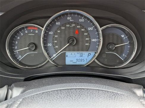 Used 2015 Toyota Corolla LE image 16