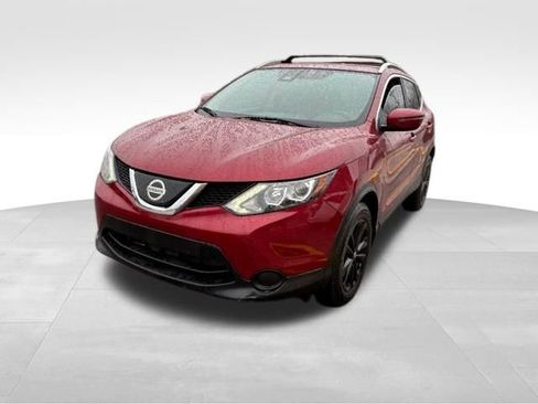 Used 2019 Nissan Rogue Sport SV image 1