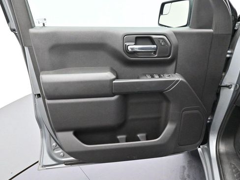 Used 2025 Chevrolet Silverado 1500 Custom w/ Turbomax Blackout Package AWD/4WD image 9
