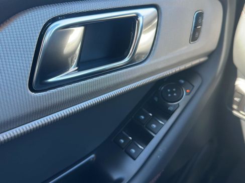 New 2026 Ford Explorer Active w/ Active Comfort Package image 14