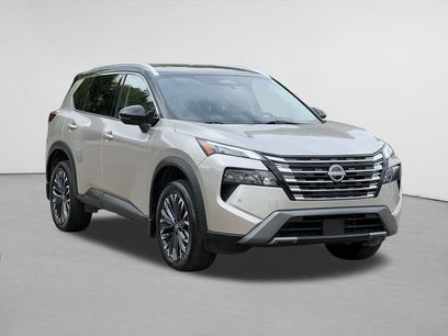 Used 2025 Nissan Rogue SL w/ Tech Package