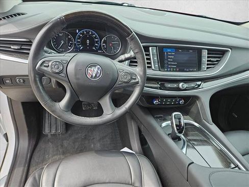 Used 2021 Buick Enclave Avenir w/ Avenir Technology Package AWD/4WD image 17