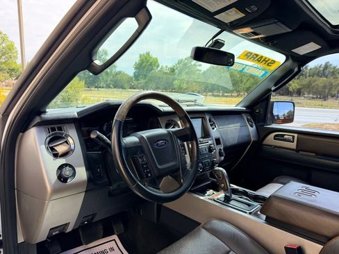 Used 2017 Ford Expedition King Ranch RWD image 9