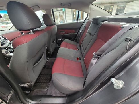 Used 2011 Chevrolet Cruze LT FWD image 16