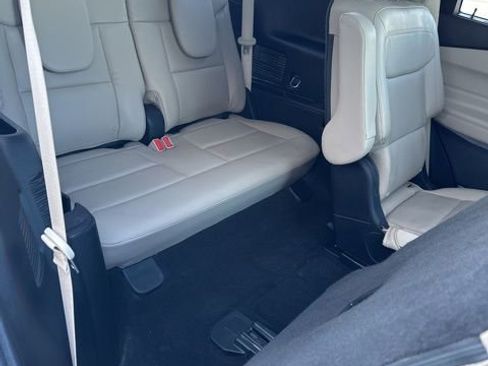 Used 2020 Ford Explorer Limited w/ Class III Trailer Tow Package image 47