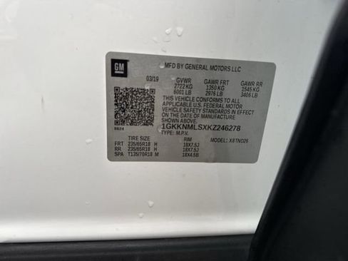 Used 2019 GMC Acadia SLT image 35