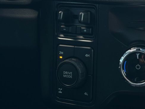 New 2026 Ford F350 Platinum w/ FX4 Off-Road Package image 38