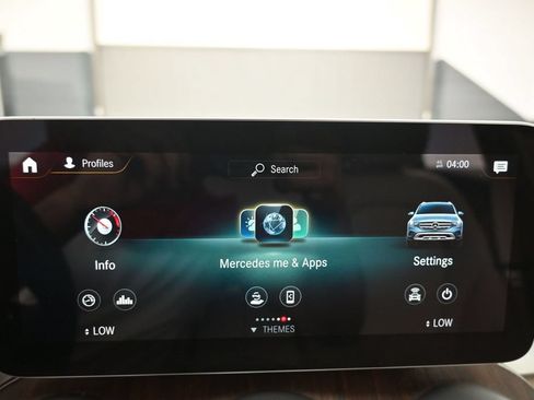 Used 2022 Mercedes-Benz GLC 300 w/ Premium Package Lite image 12