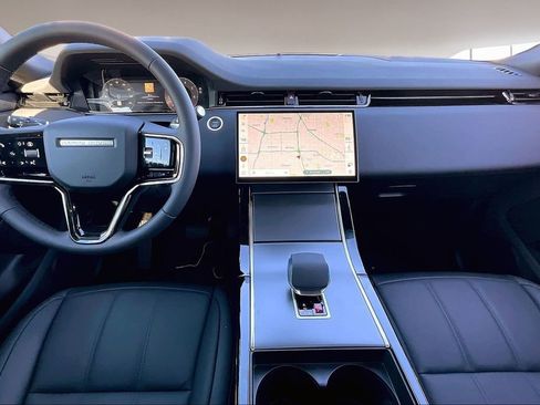 New 2026 Land Rover Range Rover Evoque S image 5