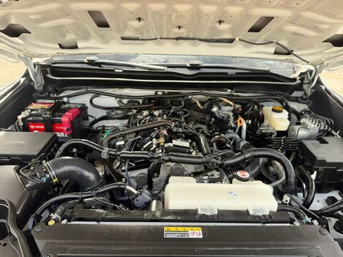 Used 2025 Toyota Tacoma TRD Sport AWD/4WD image 23