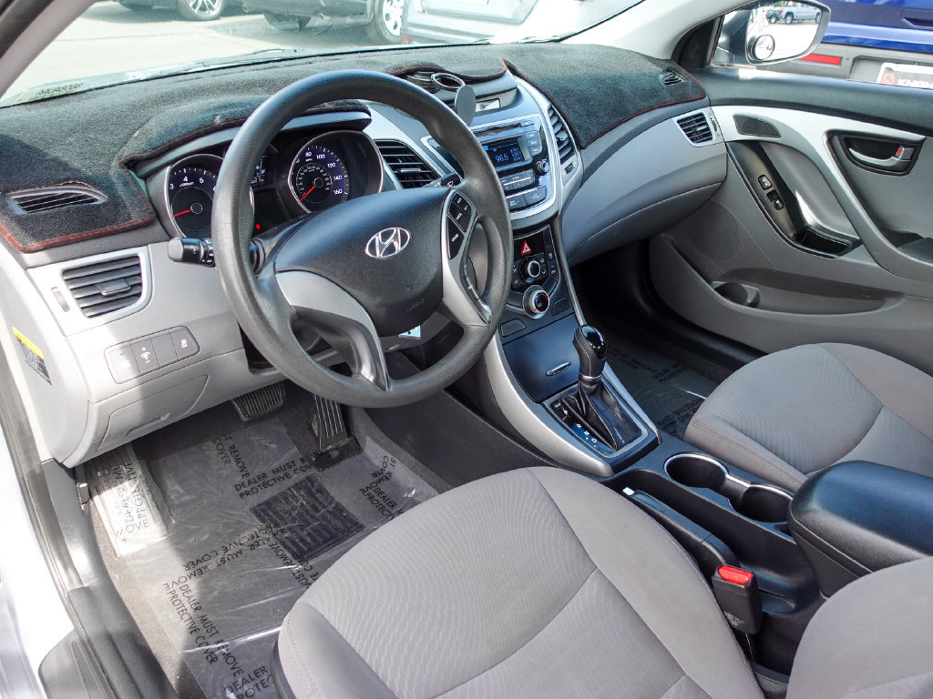 Used 2016 Hyundai Elantra SE FWD image 11