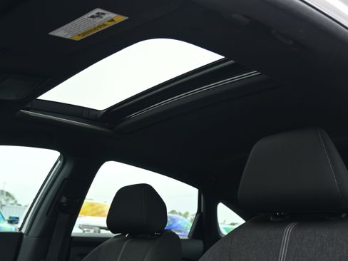 Used 2023 Honda Accord Sport image 9