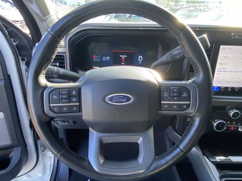 Used 2024 Ford F250 Lariat w/ Lariat Ultimate Package image 18