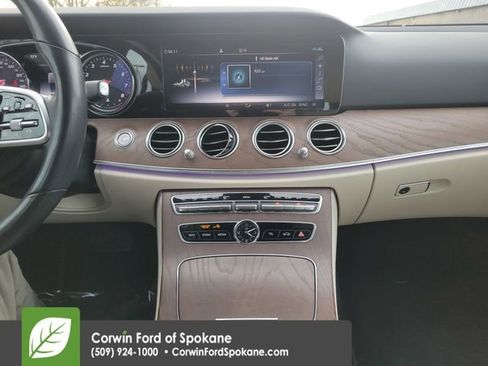 Used 2019 Mercedes-Benz E 300 4MATIC image 32