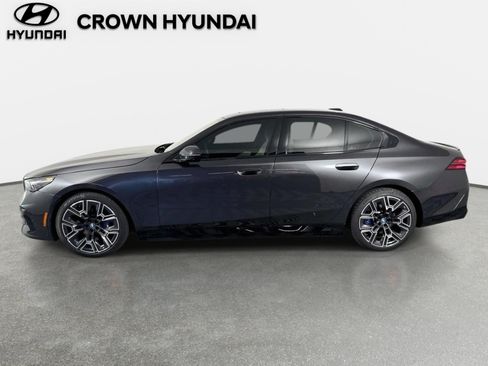Used 2024 BMW i5 eDrive40i w/ M Sport Package RWD image 8