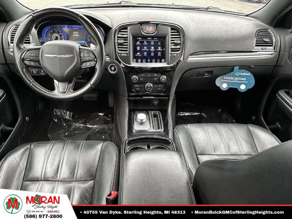 Used 2017 Chrysler 300 S RWD image 13