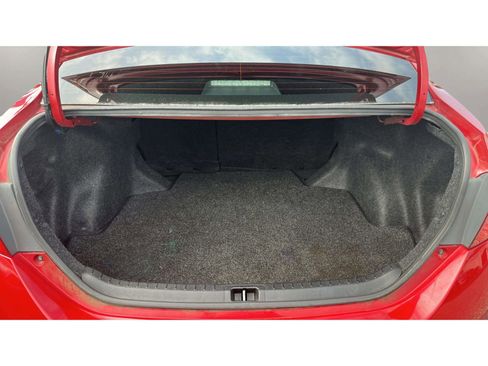Used 2018 Toyota Corolla SE FWD image 19