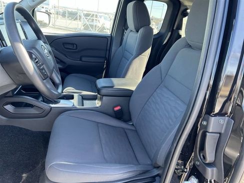 Used 2025 Nissan Frontier S image 17