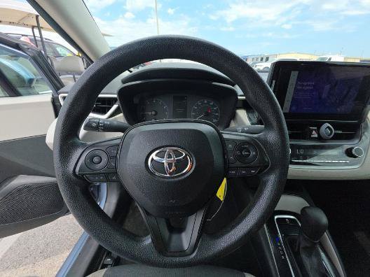 Used 2023 Toyota Corolla LE FWD image 7