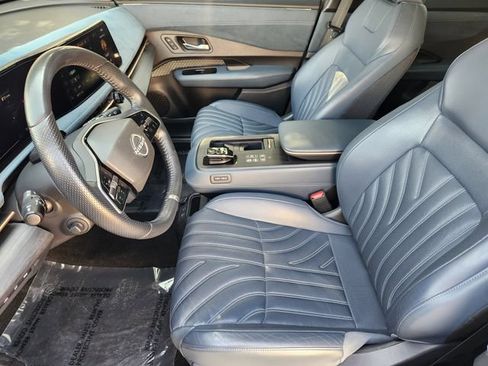Used 2023 Nissan Ariya AWD/4WD image 4