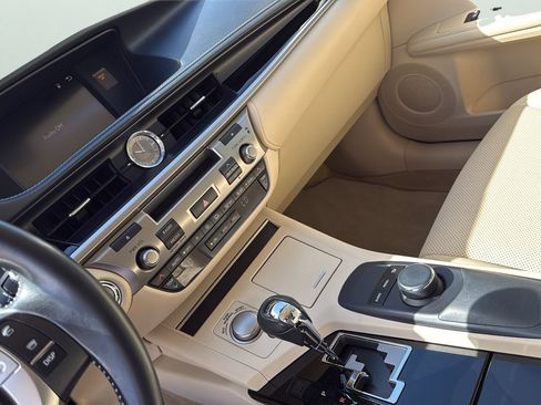 Used 2015 Lexus ES 350 FWD image 20