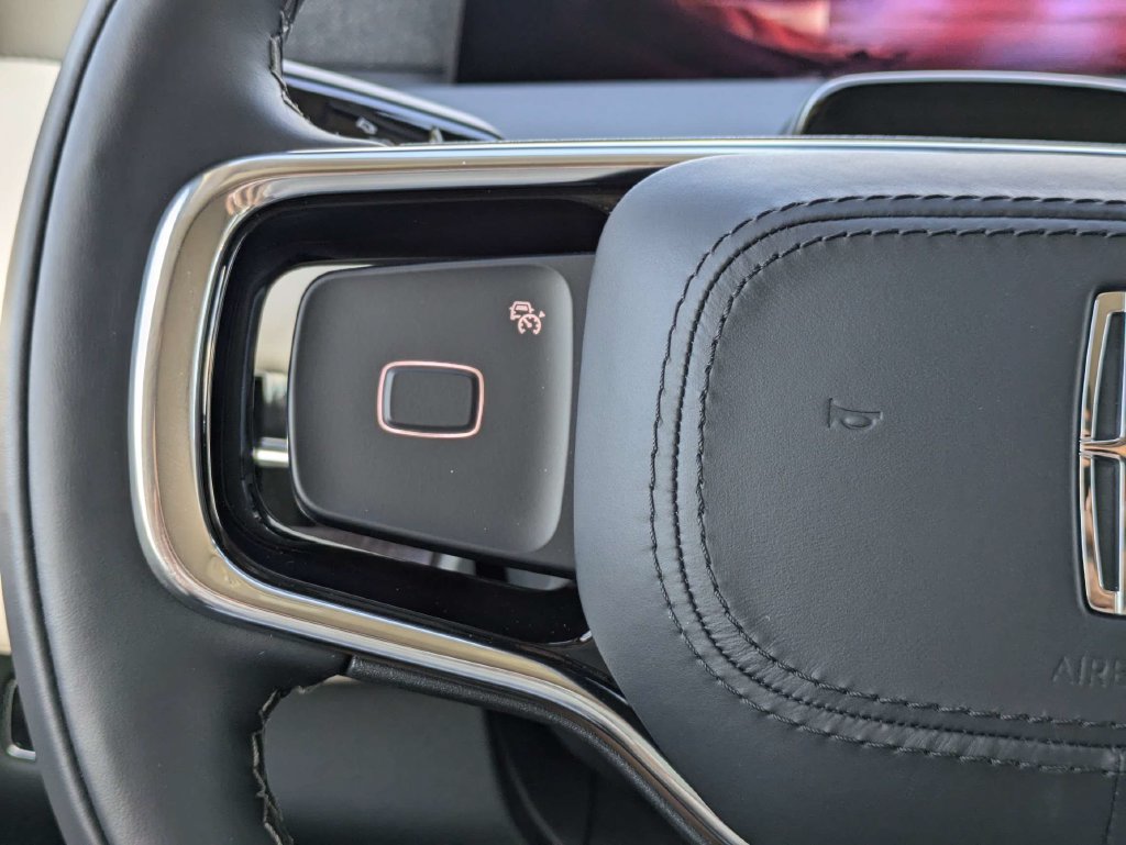 New 2027 Lincoln Navigator Reserve AWD/4WD image 27