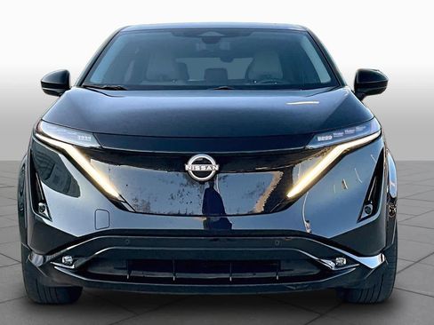Used 2024 Nissan Ariya AWD image 3