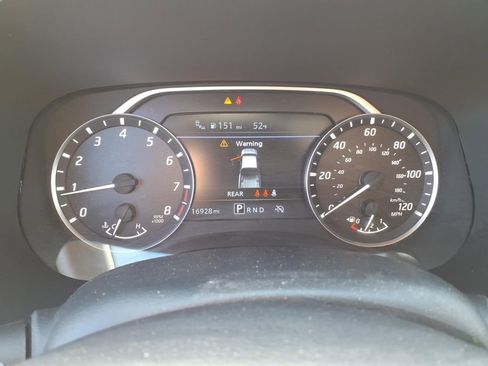 Used 2024 Nissan Frontier SV w/ SV Convenience Package image 18