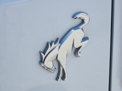 Used 2024 Ford Bronco Outer Banks AWD/4WD image 11